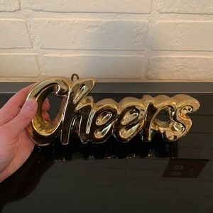 Cheers sign